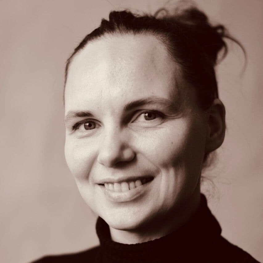 https://studio-twin-archive.ams3.cdn.digitaloceanspaces.com/websites/media/crossing-border/6a58aa70-2b41-4e04-b2f0-f2e924766e88.jpg